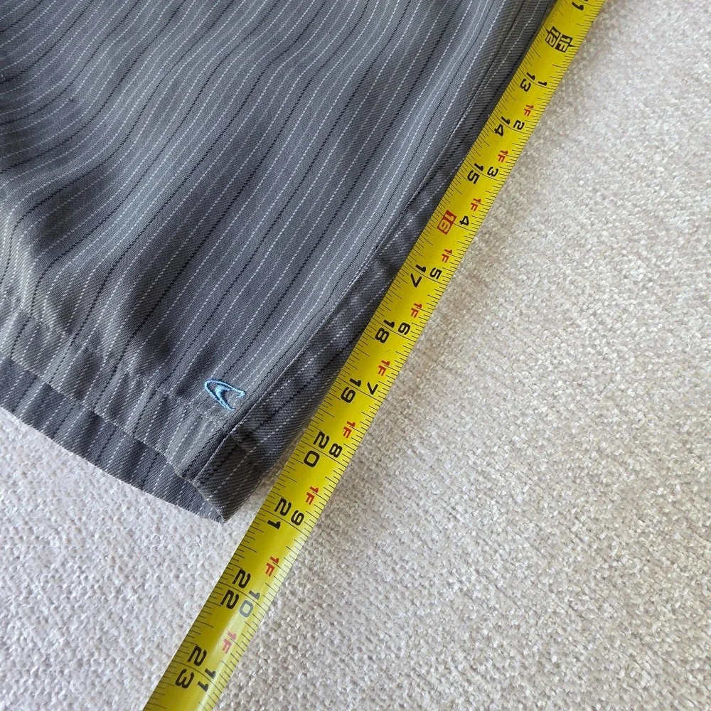 O'Neill Shorts Mens 33 Gray black striped Chino‎ Shorts Flat Front Zip Fly Surf